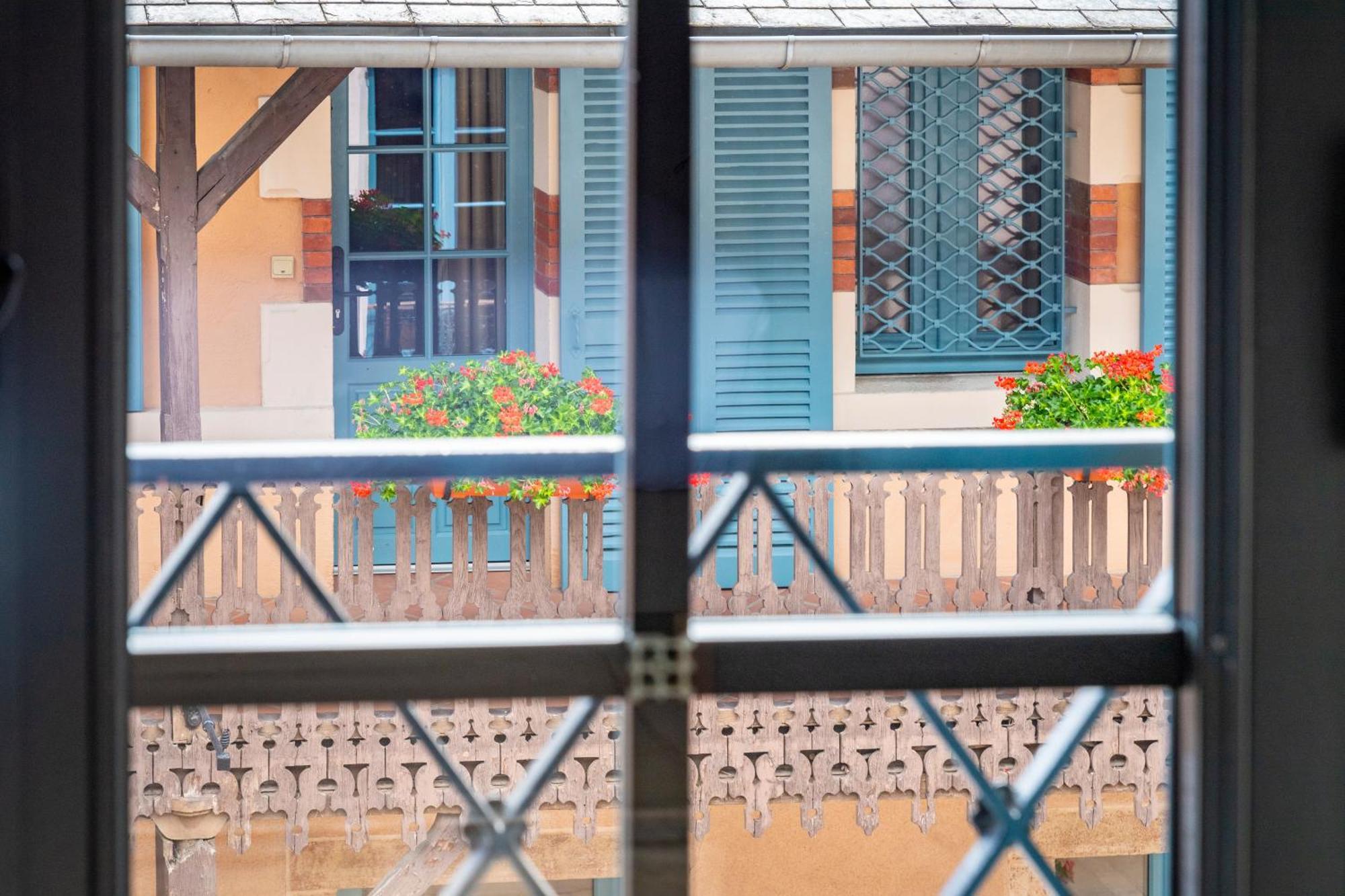 Hotel De La Poste Avallon Ngoại thất bức ảnh